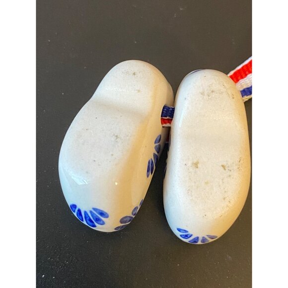 Mini Delft Holland Ceramic Clogs With Windmill Design & Red/White/Blue Ribbon Ac - Picture 8 of 9
